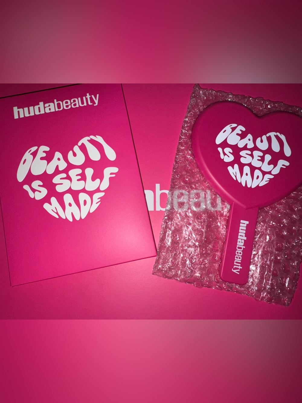 HUDA BEAUTY PINK HEART MIRROR 💕